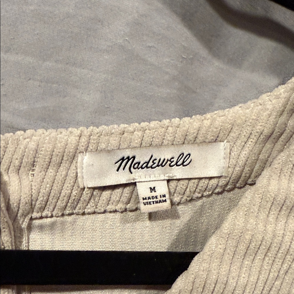 Madewell Cream V-Neck Short Sleeve Tee - Picture 2 of 9